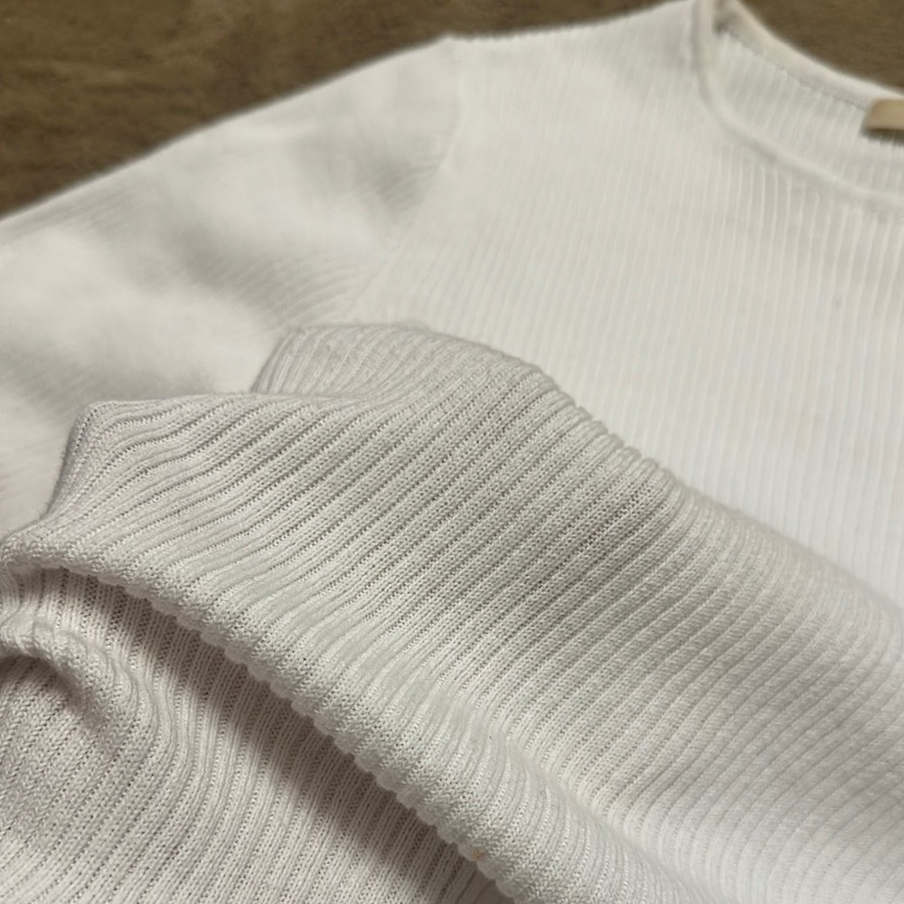 Cute White Ribbed Button-Detail Top - Picture 6 of 10
